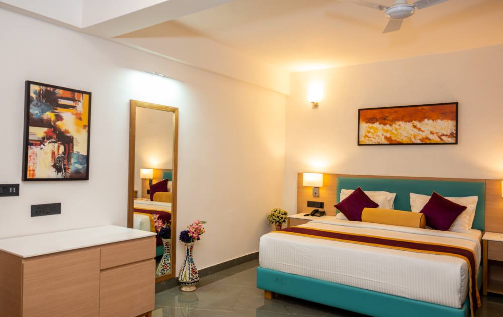 Meraden Opus room