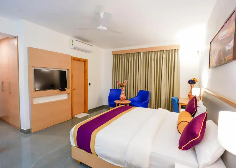 Meraden Opus room